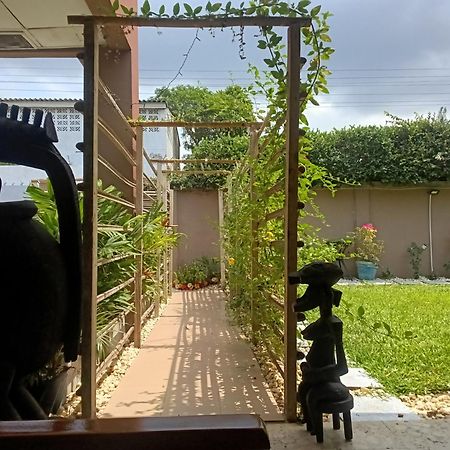 Maison Katia Abidjan Exterior photo